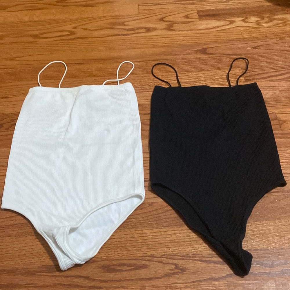 Black and white zara basic body suit size M-L